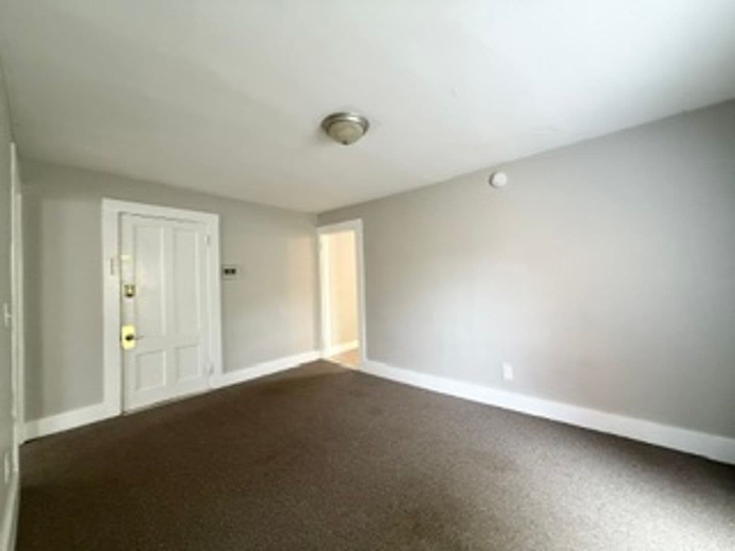 Augusta Apartment: 12 Noyes St