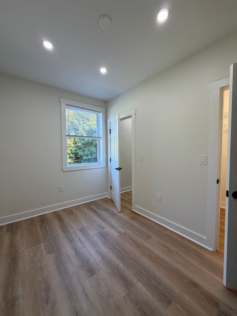 Gardiner Apartment: 41 Highland Ave
