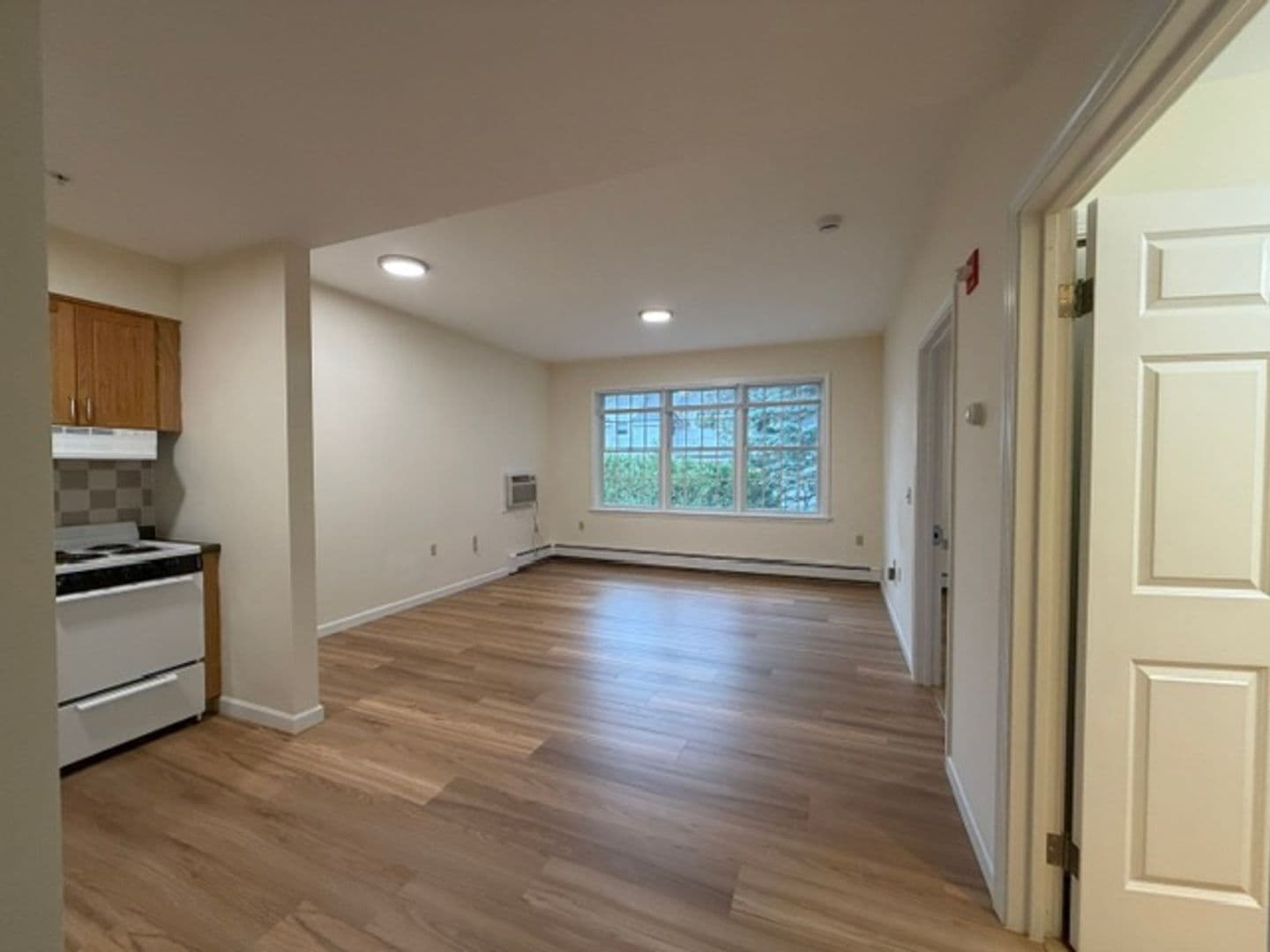 Augusta Apartment: 44 Sewall St
