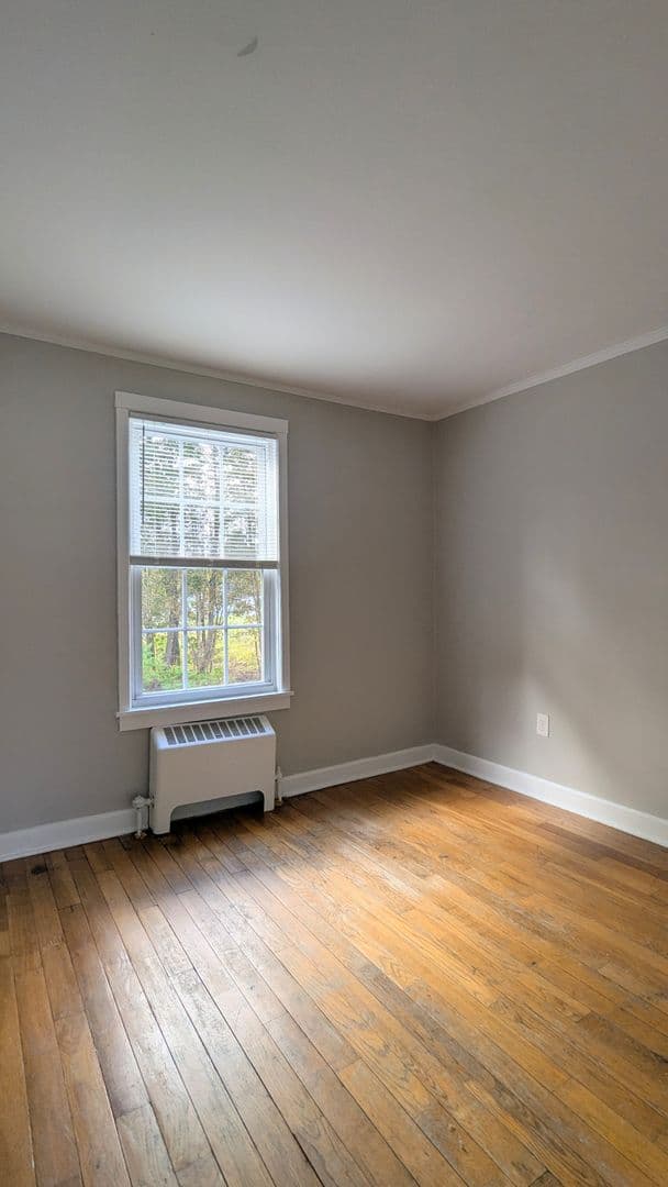 Augusta Apartment: 112 Eastern Ave