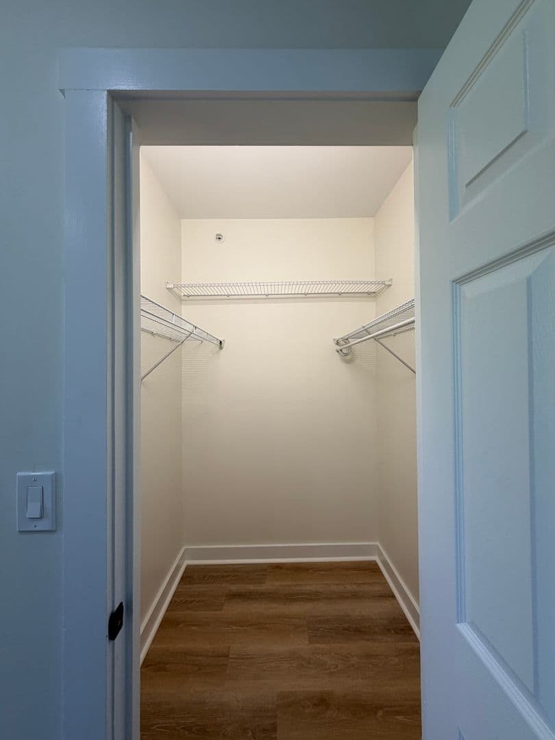 Gardiner Apartment: 41 Highland Ave