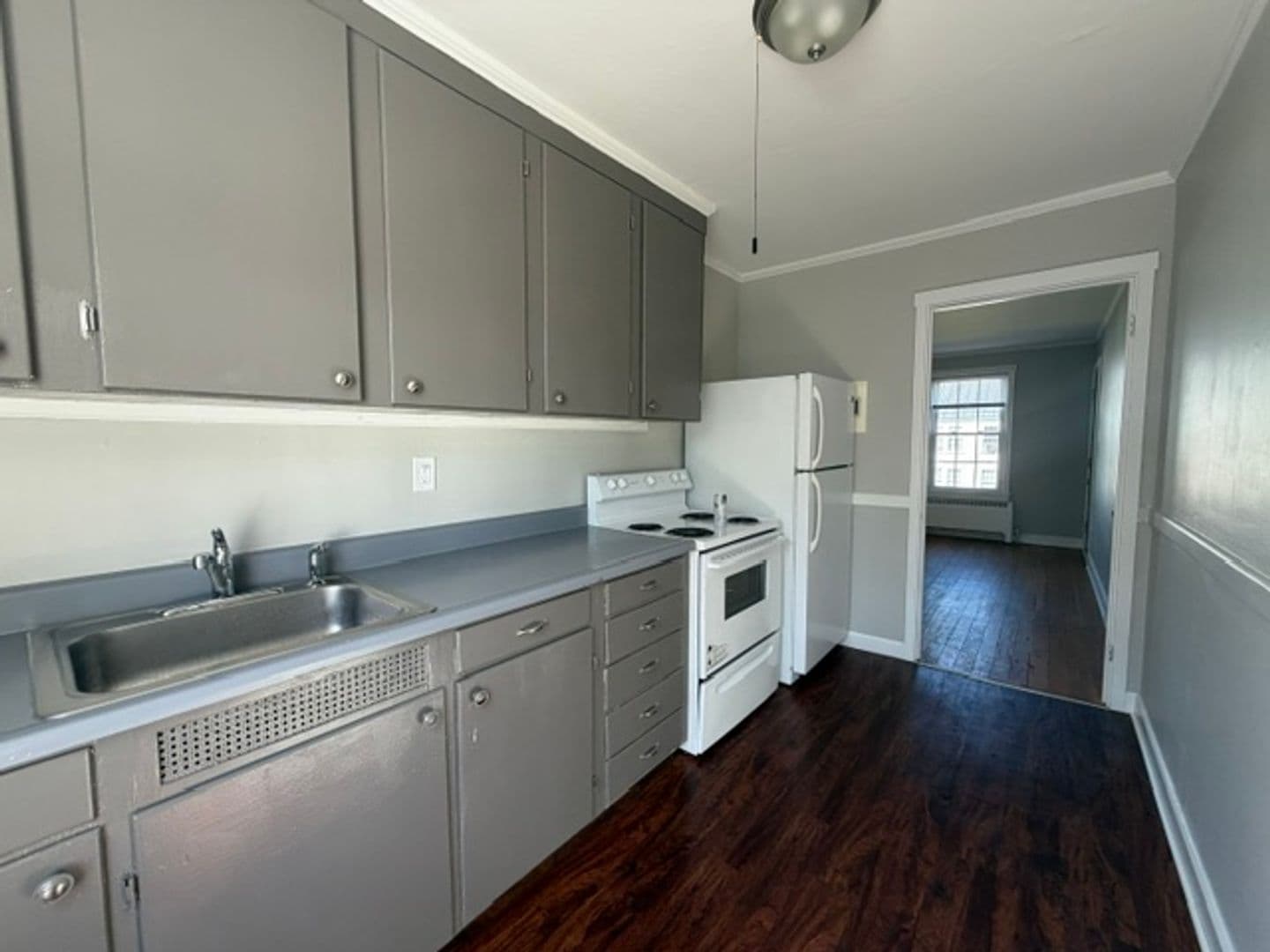 Augusta Apartment: 112 Eastern Ave
