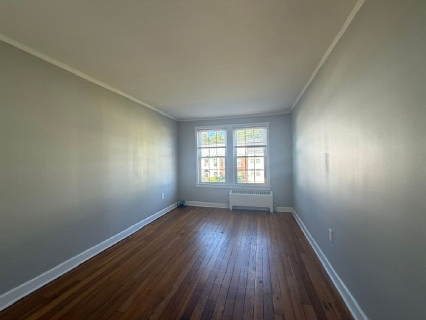 Augusta Apartment: 112 Eastern Ave