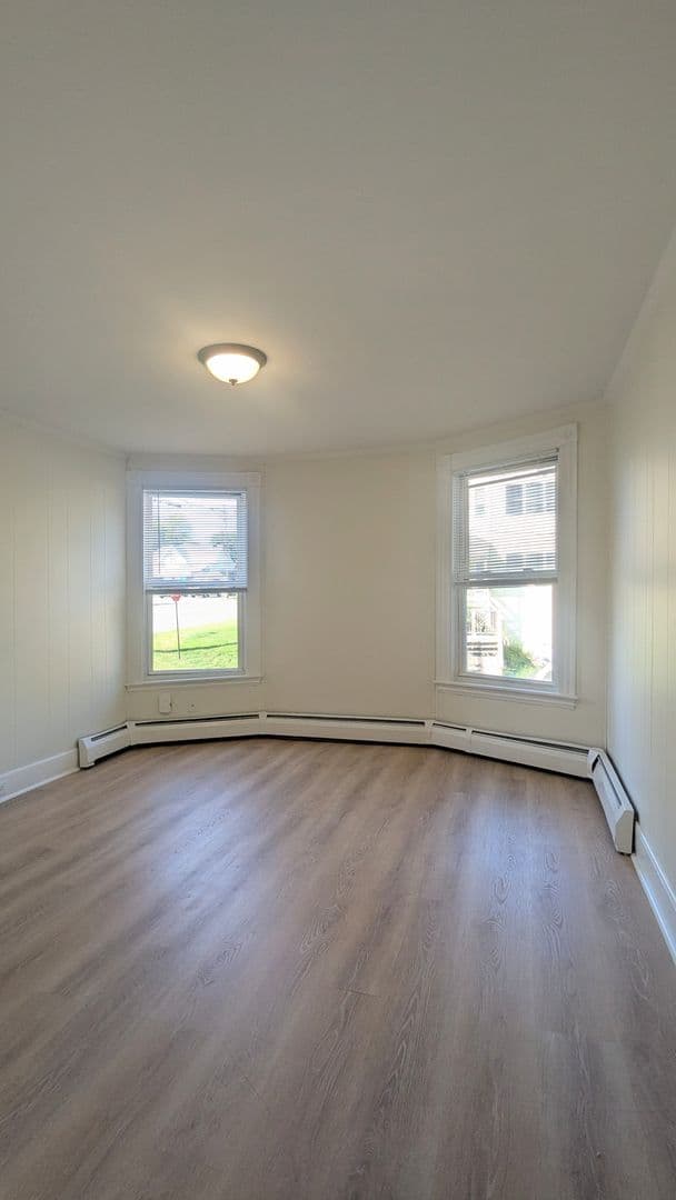 Waterville Apartment: 129 College Ave