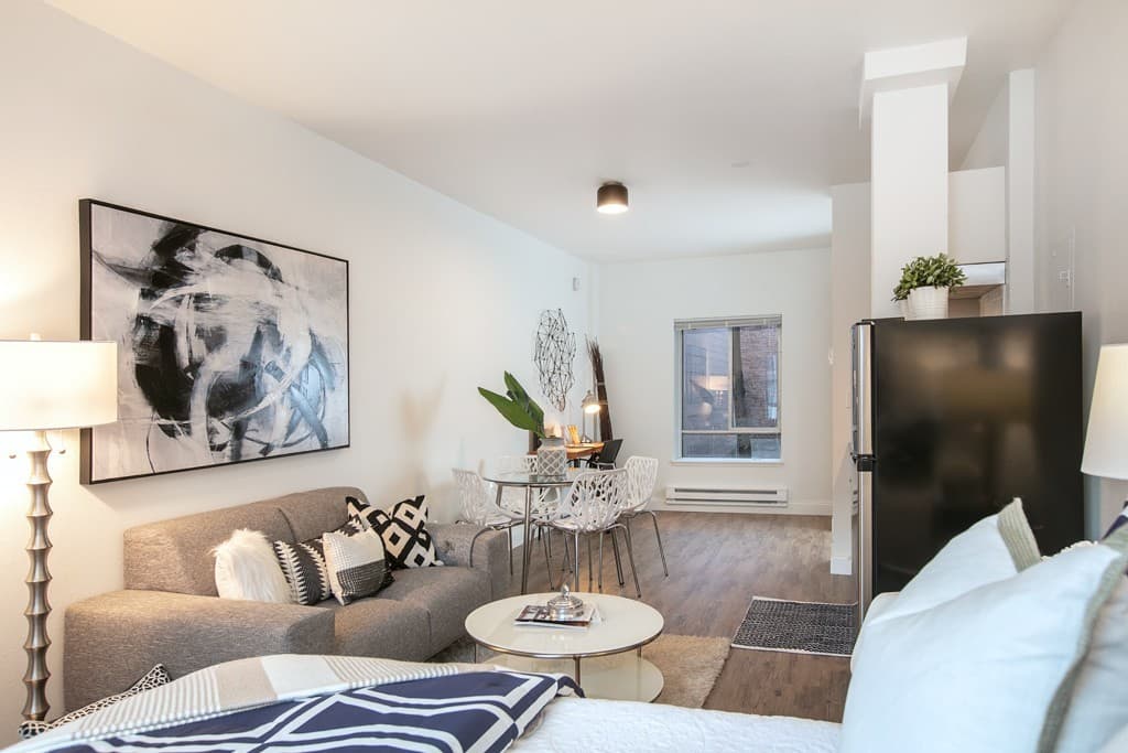 Seattle Apartment: 315 Maynard Ave S