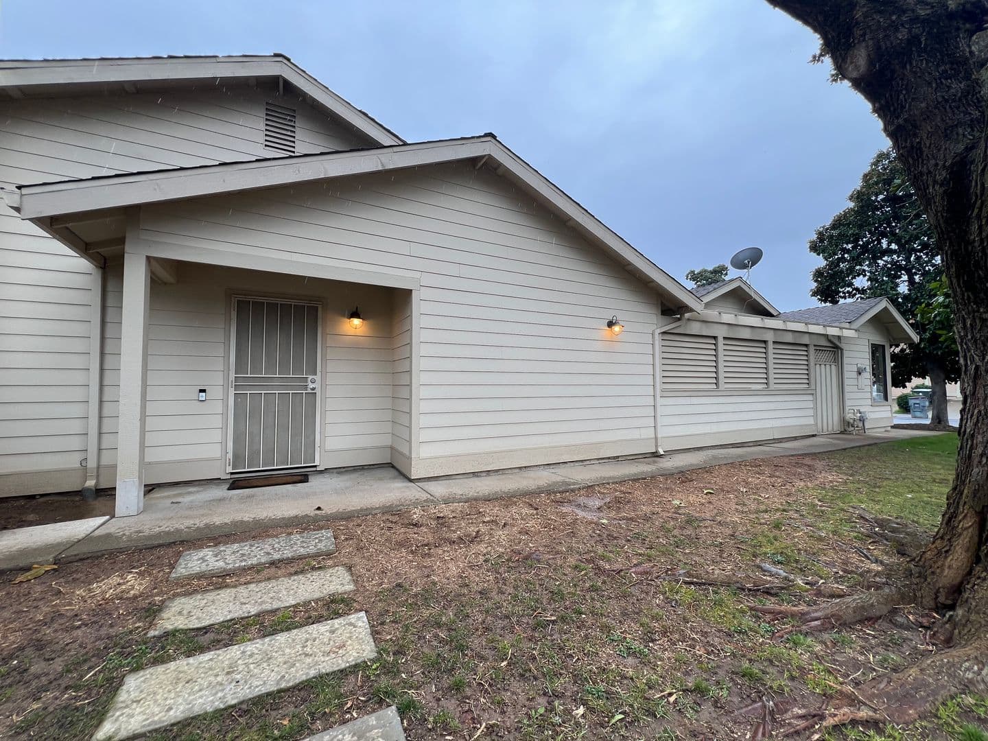 Loomis House: 3580 Laird Street