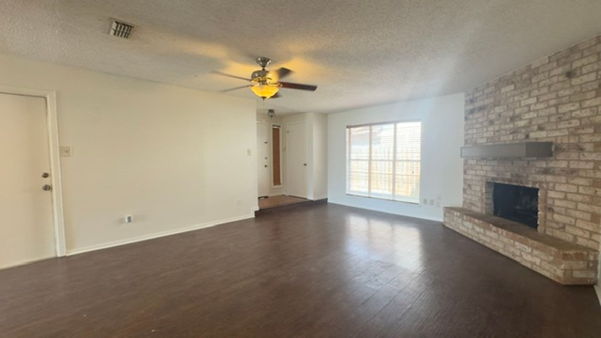 Corpus Christi House: 4002 Brownwood Circle