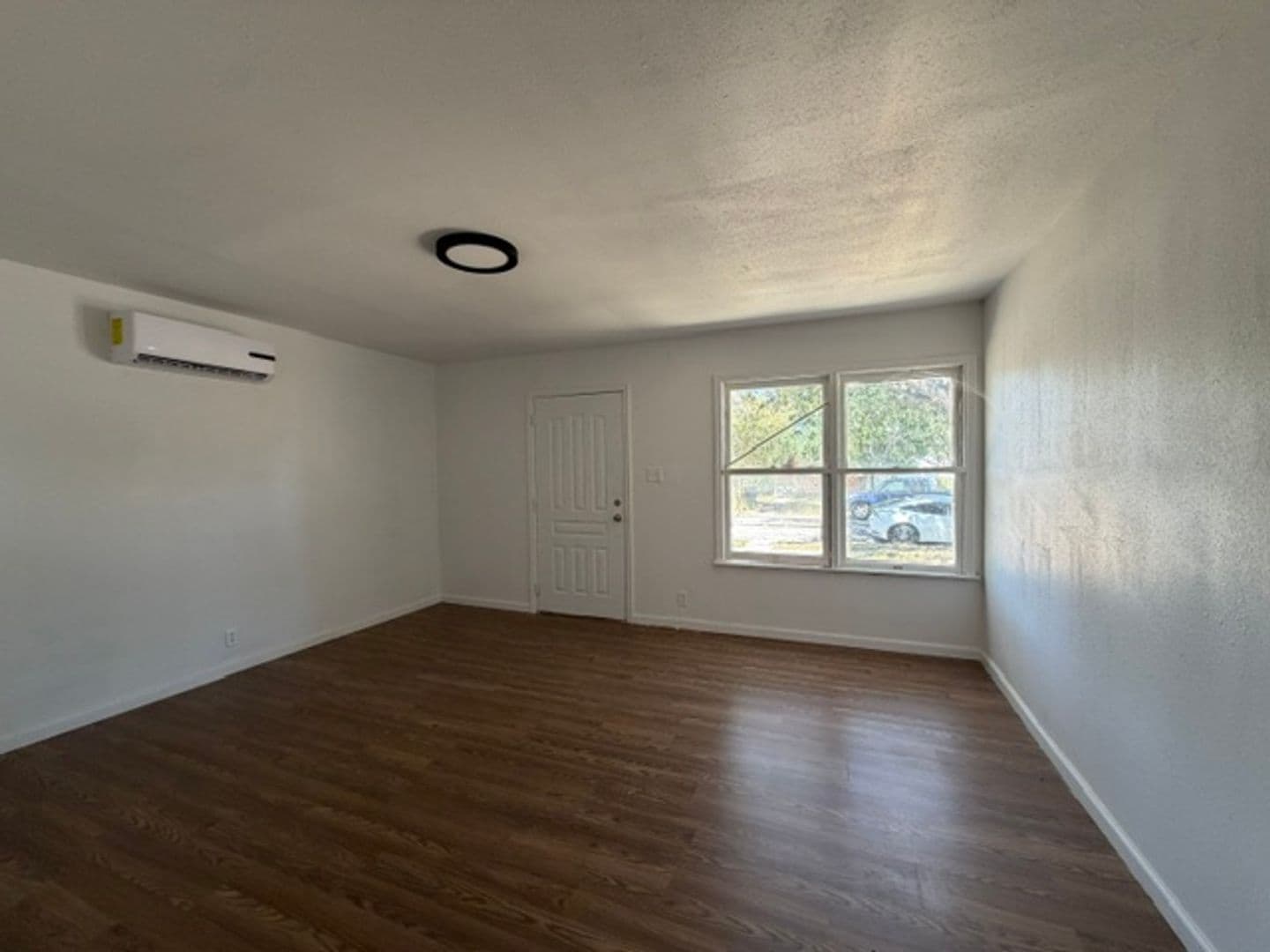 Corpus Christi House: 1701 Islla Drive