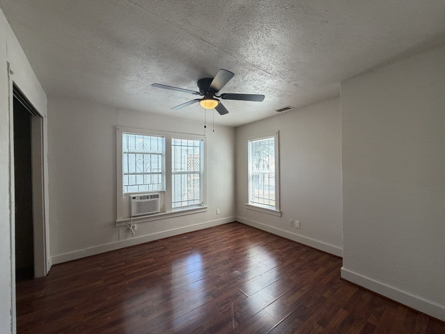 Corpus Christi House: 200 Clemmer Street Unit A