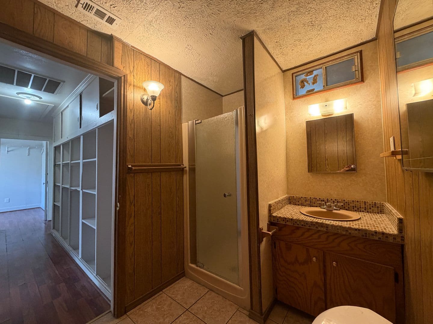 Corpus Christi House: 200 Clemmer Street Unit A