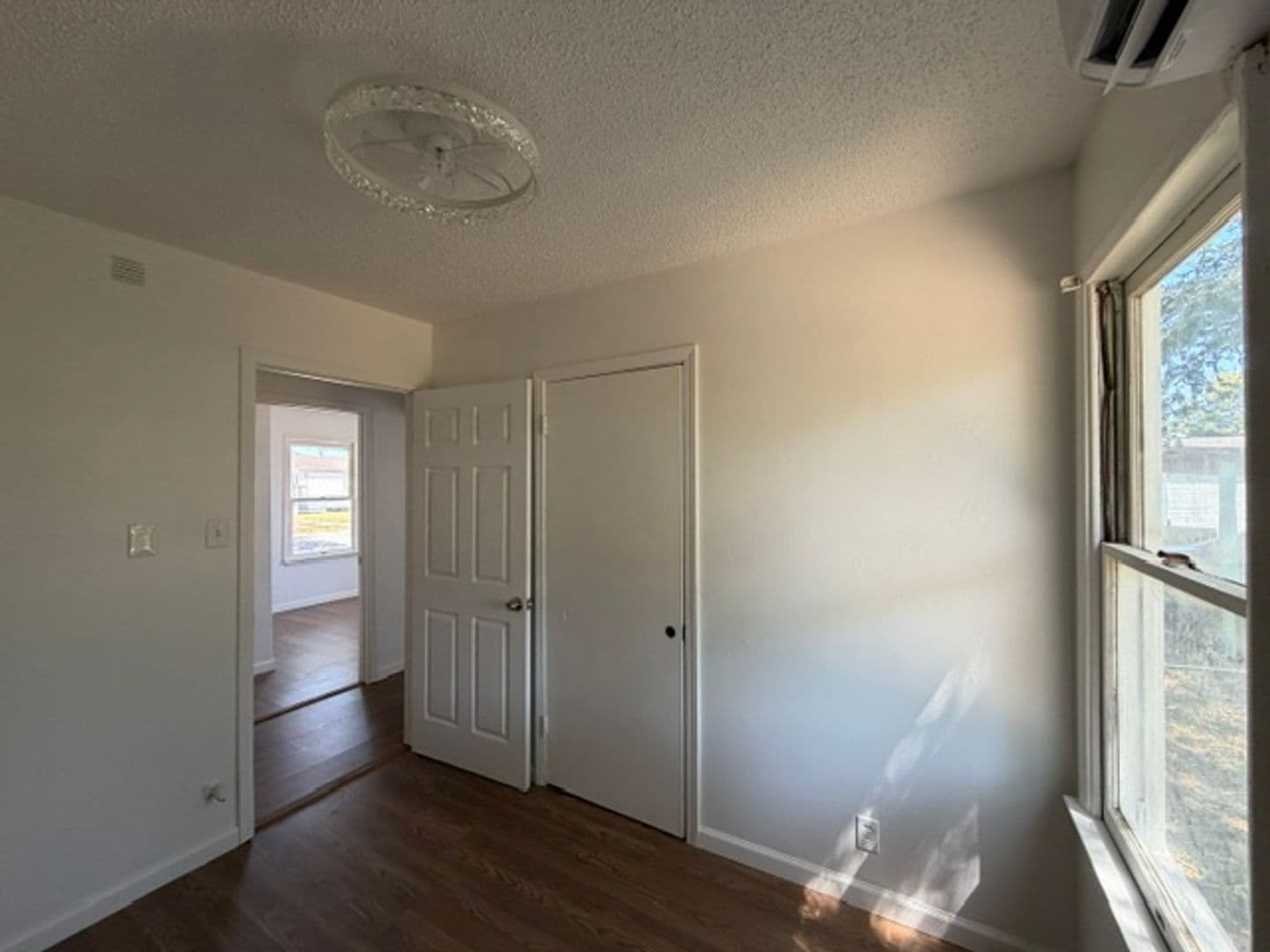 Corpus Christi House: 1701 Islla Drive