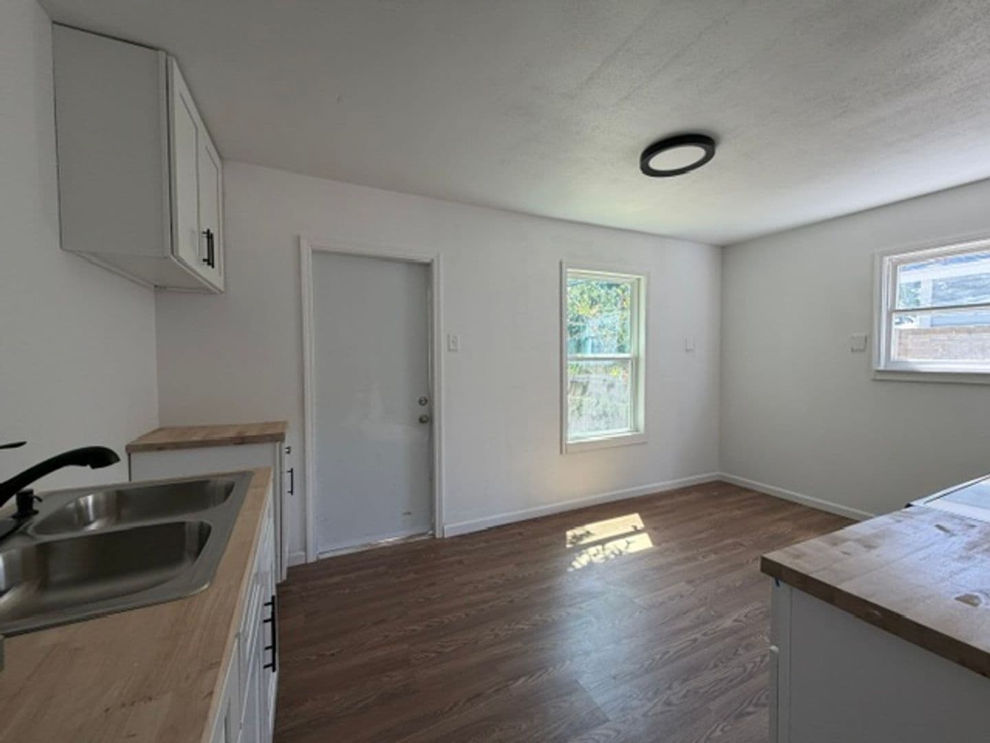 Corpus Christi House: 1701 Islla Drive