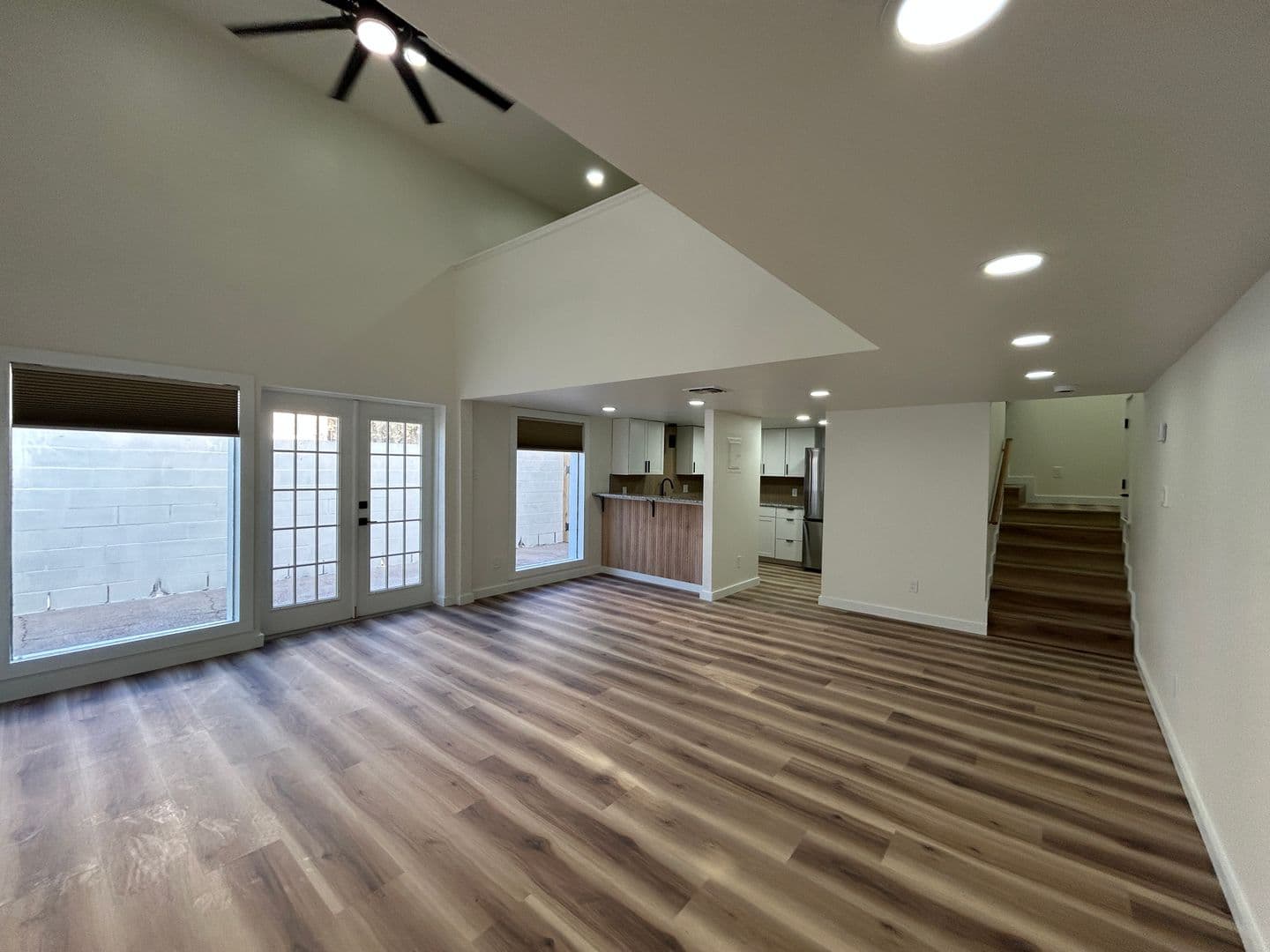 Corpus Christi House: 801 S Carancahua St. APT 3