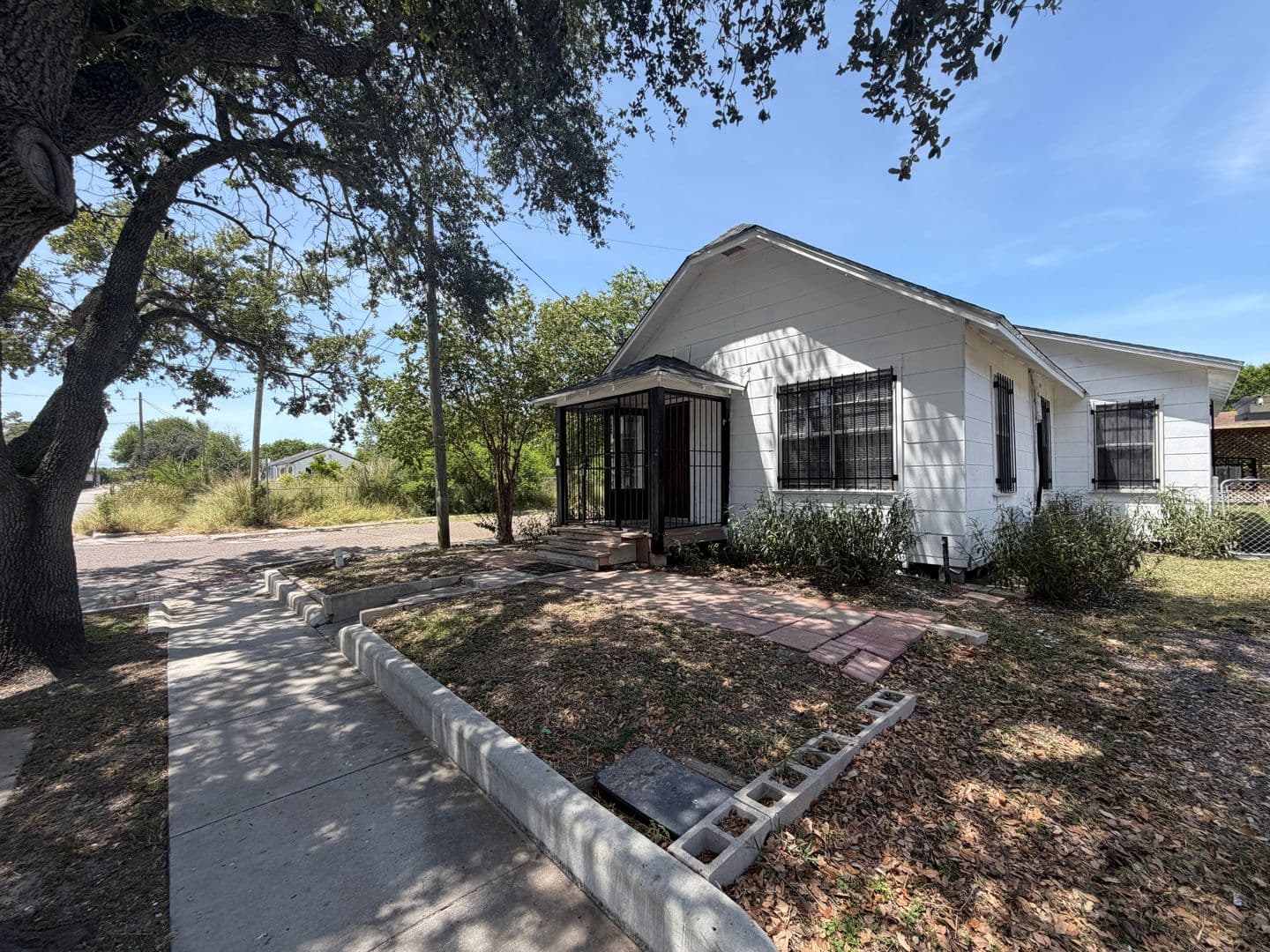 Corpus Christi House: 200 Clemmer Street Unit A