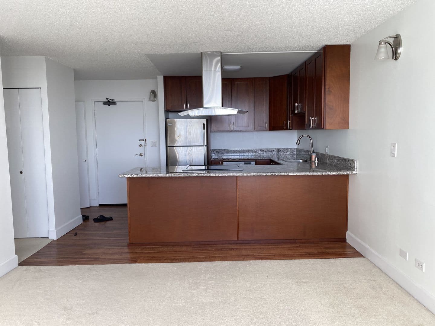 Honolulu Apartment: 3045 Ala Napuaa Place #1404