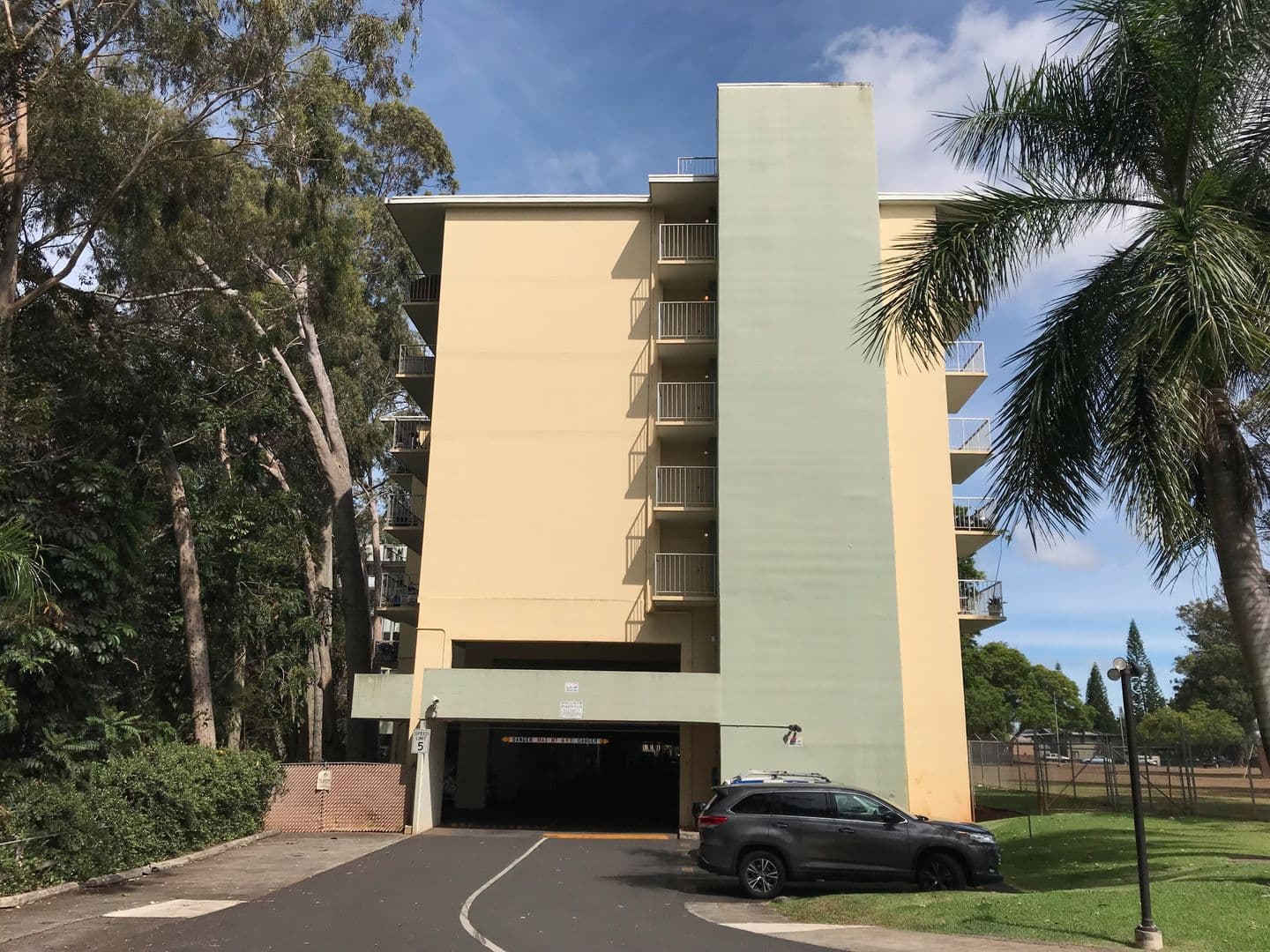 Wahiawa Apartment: 1600 Wilikina Drive #B-709