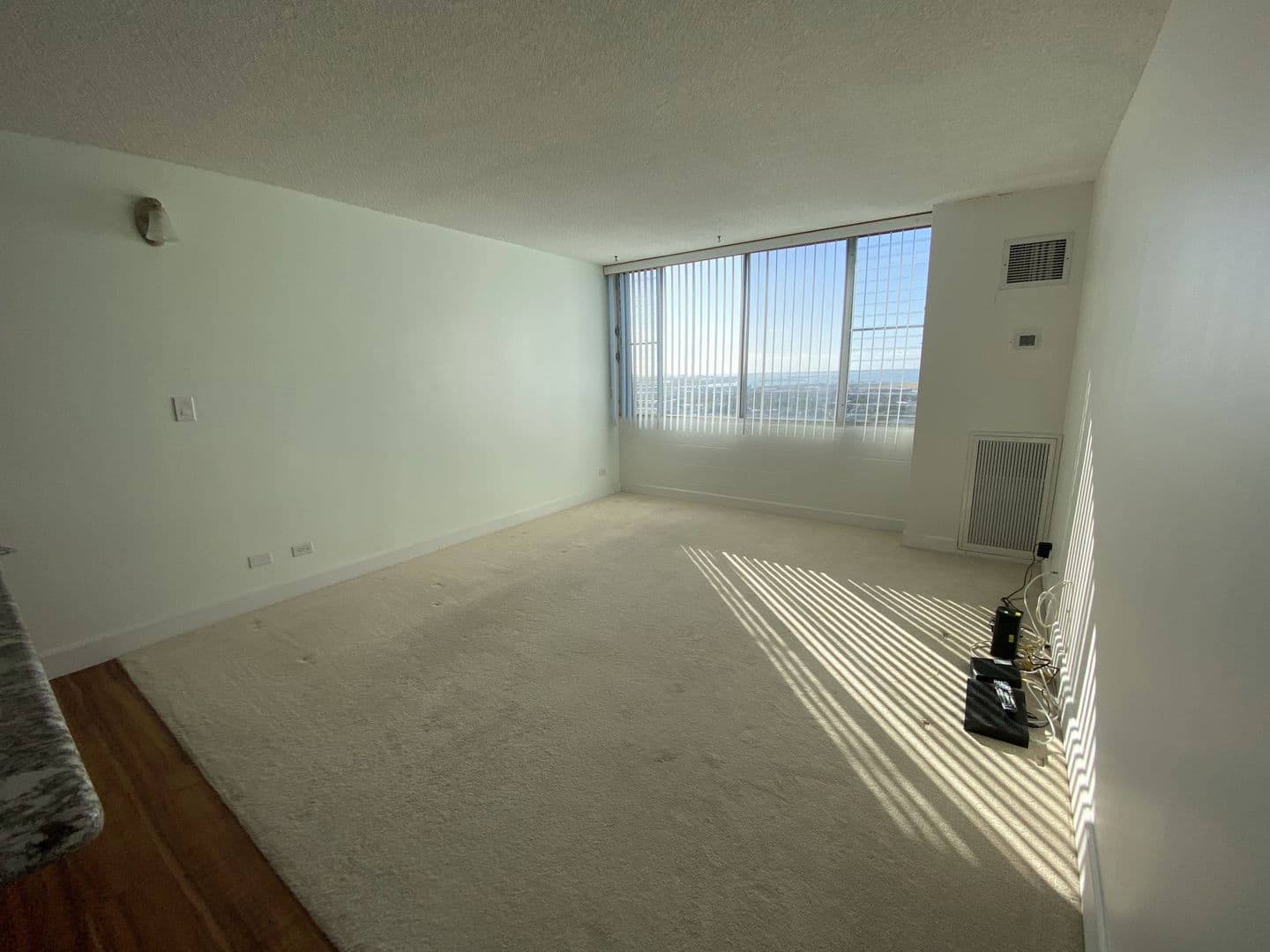 Honolulu Apartment: 3045 Ala Napuaa Place #1404
