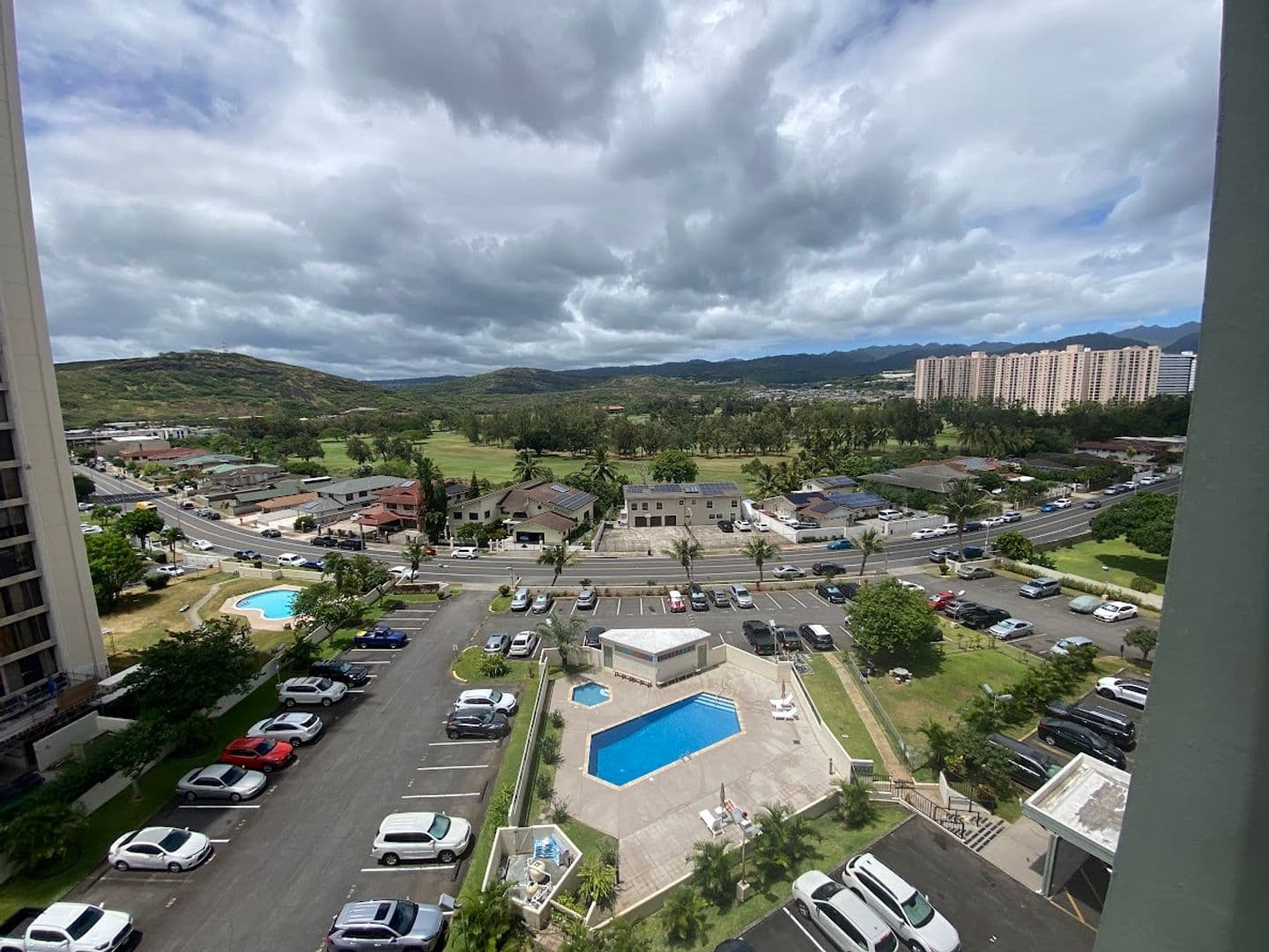Honolulu Apartment: 5210 #902 Likini St.