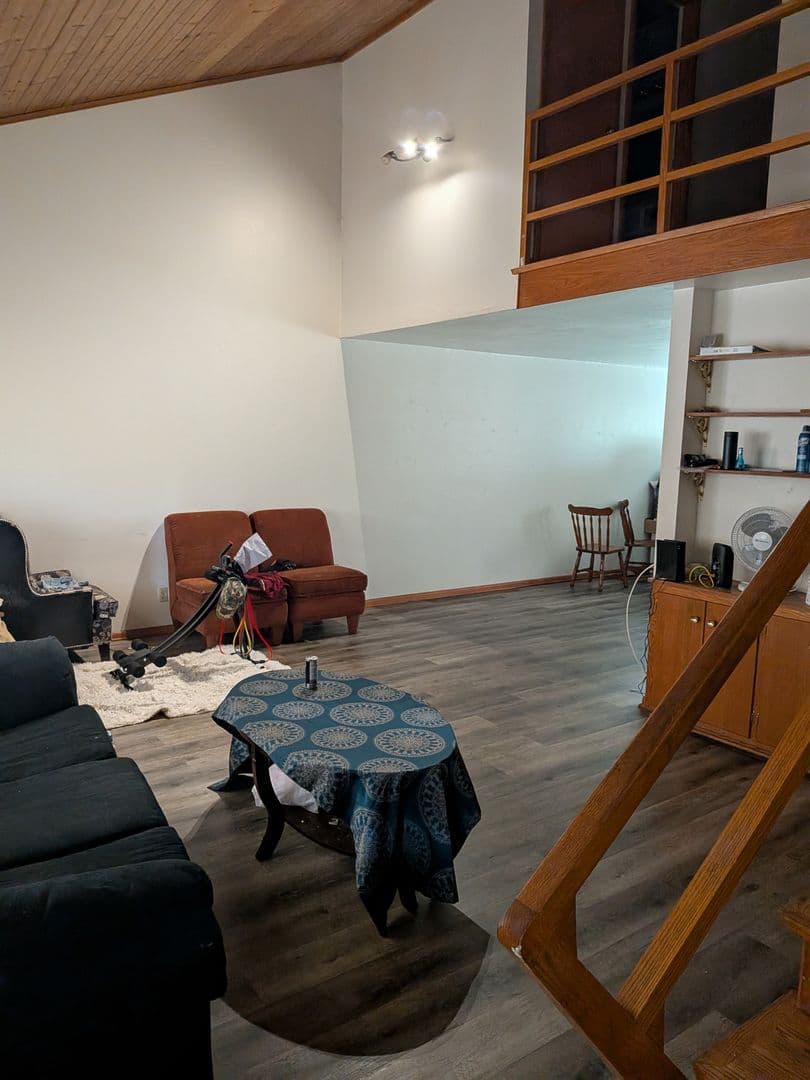 Wausau Apartment: 914 Grand Ave