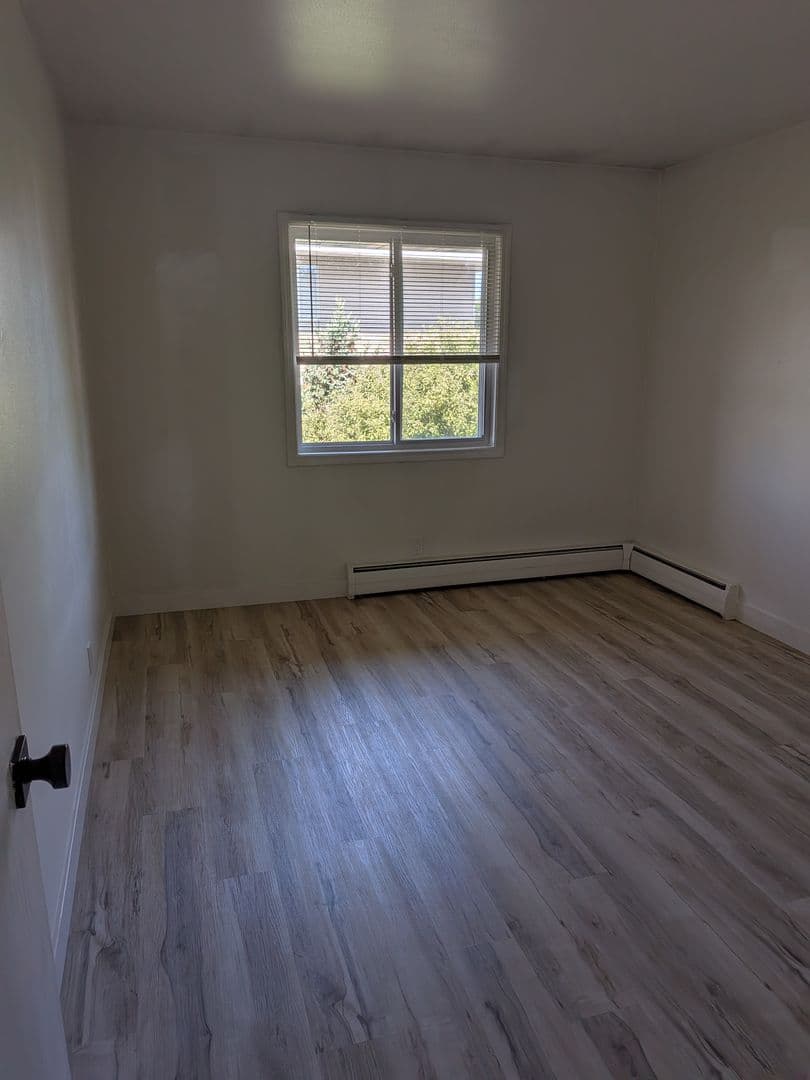 Wausau Apartment: 1016 Grand Ave