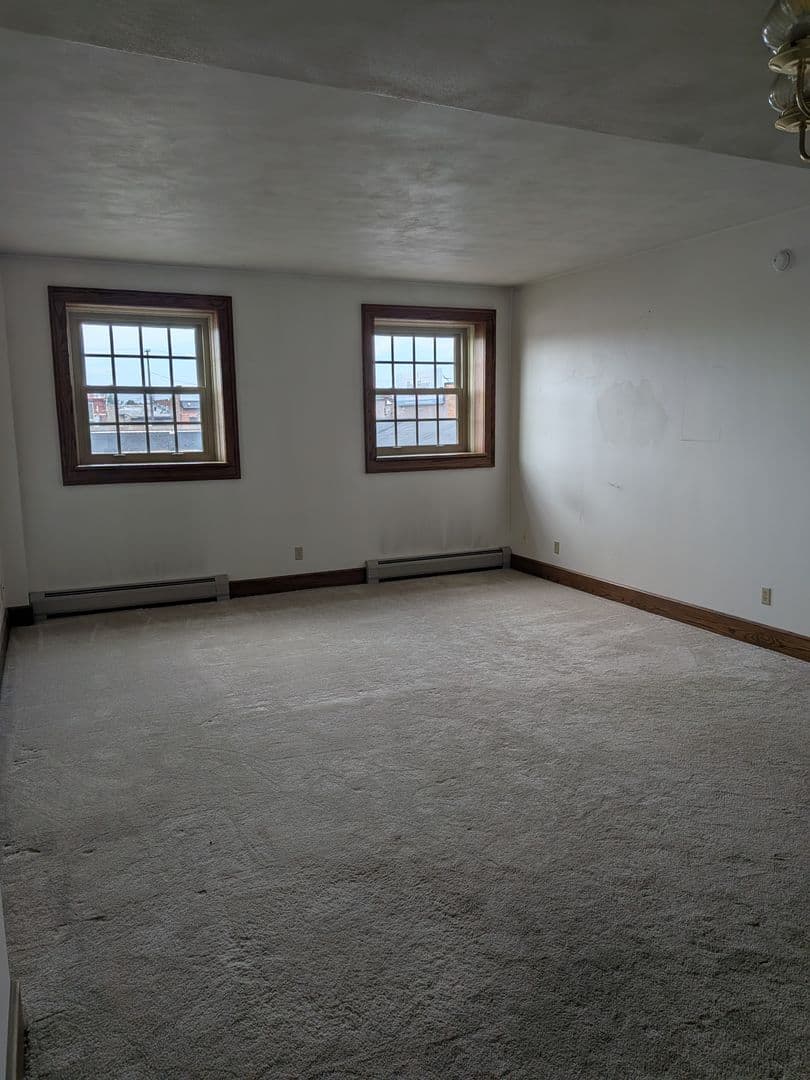 Stevens Point Apartment: 1408 Strongs Ave