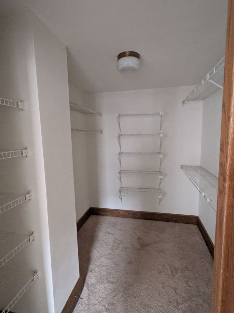 Stevens Point Apartment: 1408 Strongs Ave