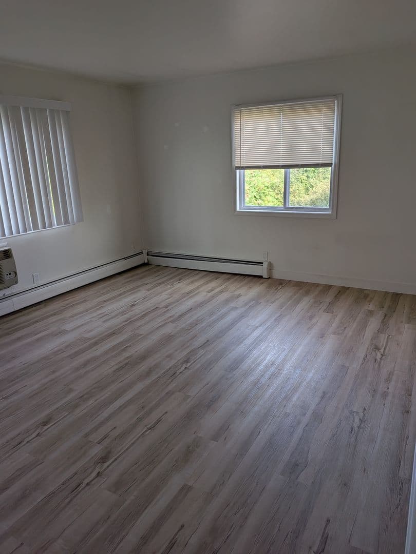 Wausau Apartment: 1016 Grand Ave
