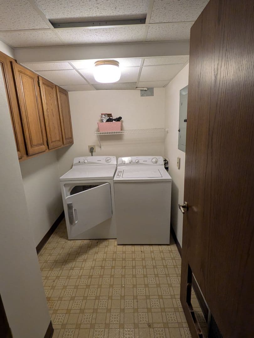 Stevens Point Apartment: 1408 Strongs Ave