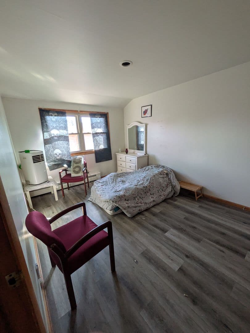 Wausau Apartment: 914 Grand Ave
