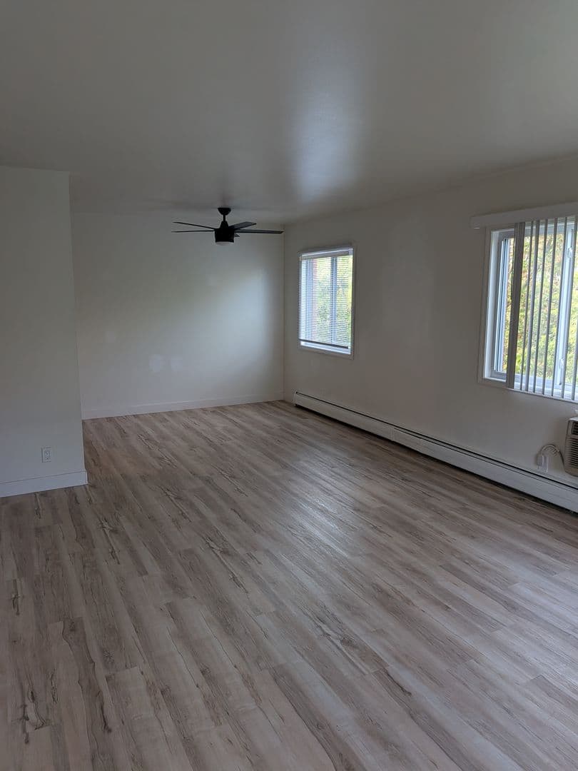Wausau Apartment: 1016 Grand Ave