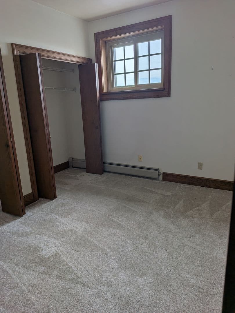 Stevens Point Apartment: 1408 Strongs Ave