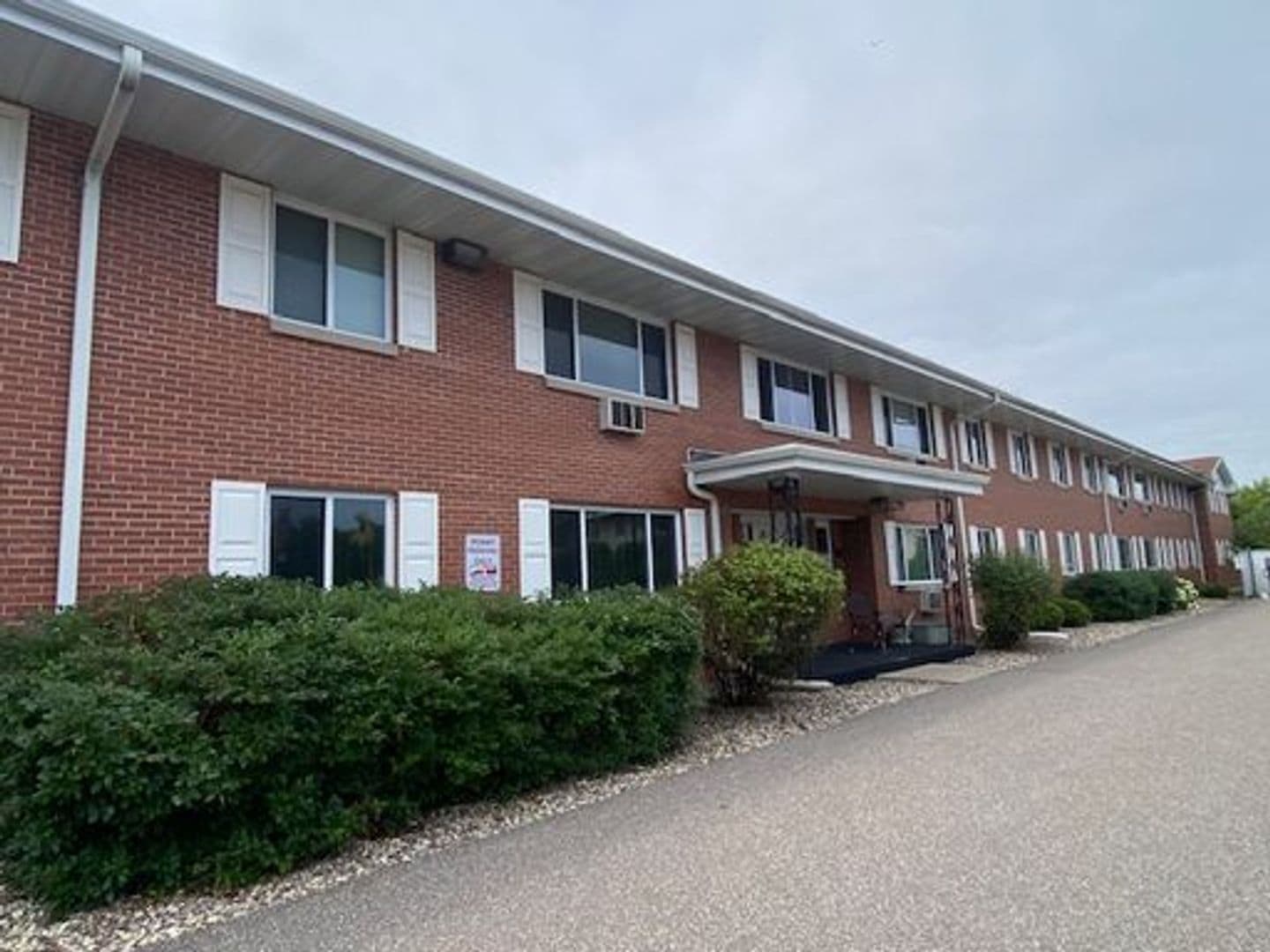 Wausau Apartment: 1016 Grand Ave