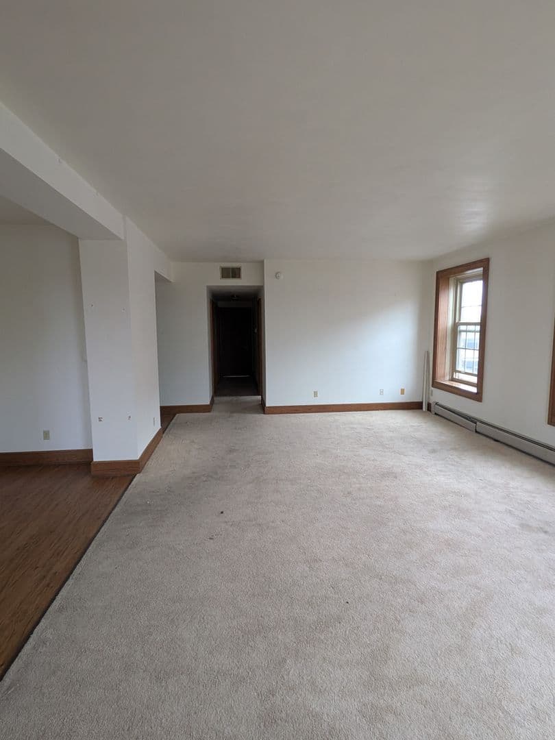 Stevens Point Apartment: 1408 Strongs Ave