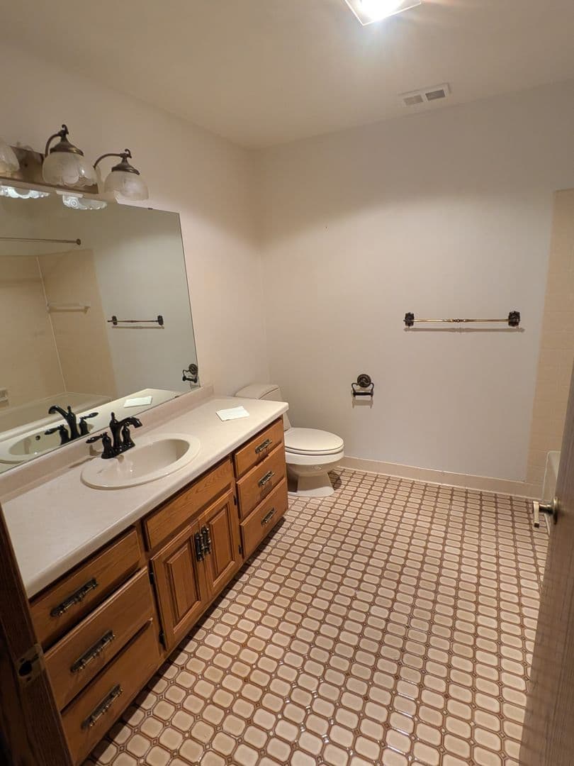 Stevens Point Apartment: 1408 Strongs Ave
