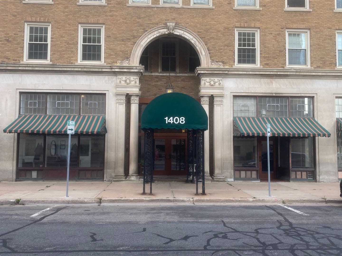 Stevens Point Apartment: 1408 Strongs Ave
