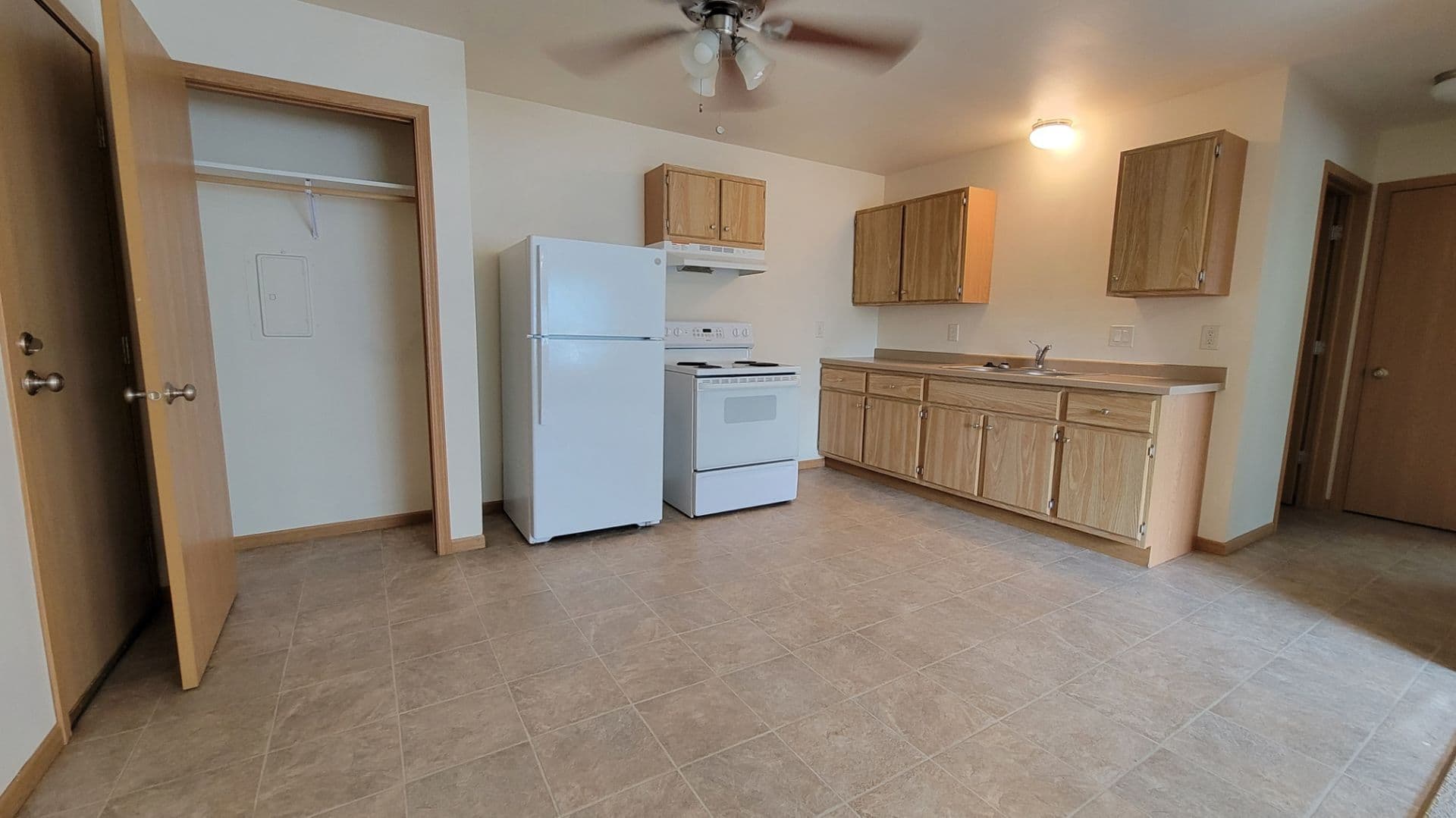 Rothschild Apartment: 18/20 Becker St