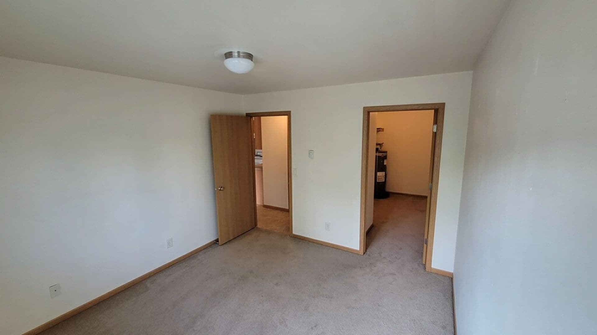 Rothschild Apartment: 18/20 Becker St