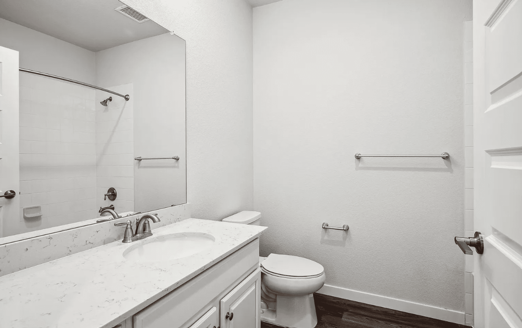 Broomfield Apartment: 487 Interlocken Blvd