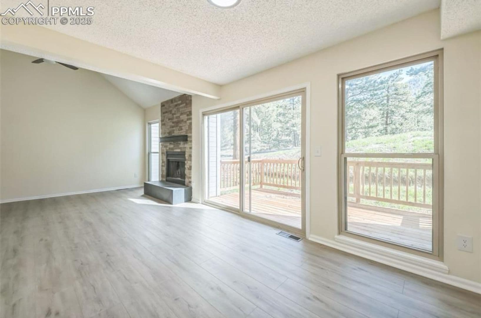 Green Mountain Falls Apartment: 10635 Green Mountain Falls Road