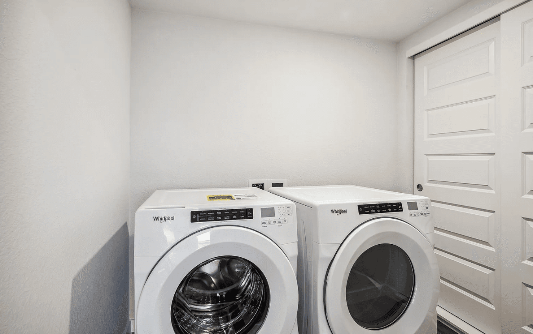 Broomfield Apartment: 487 Interlocken Blvd