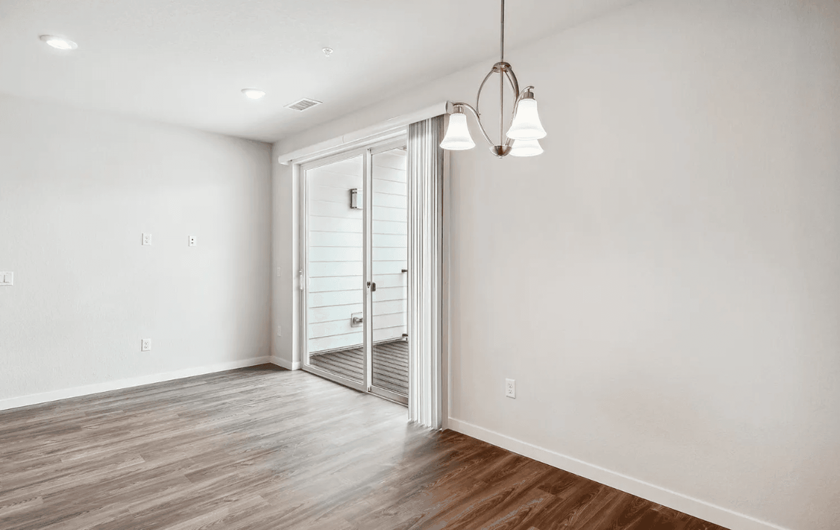 Broomfield Apartment: 487 Interlocken Blvd