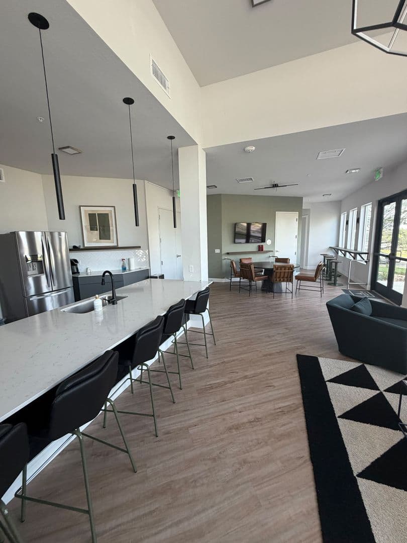 Broomfield Apartment: 487 Interlocken Blvd