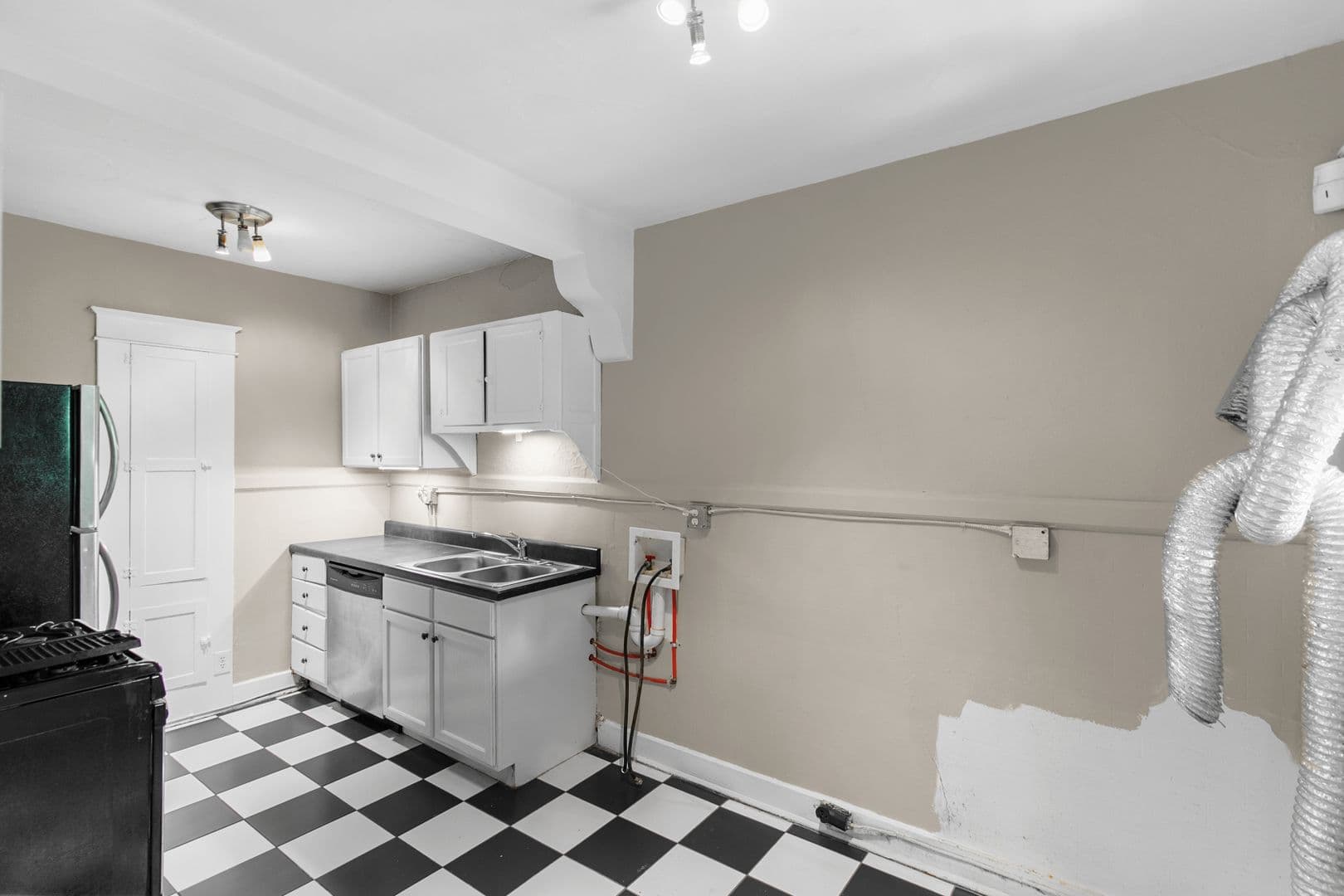 Birmingham Apartment: 633 Idlewild Circle