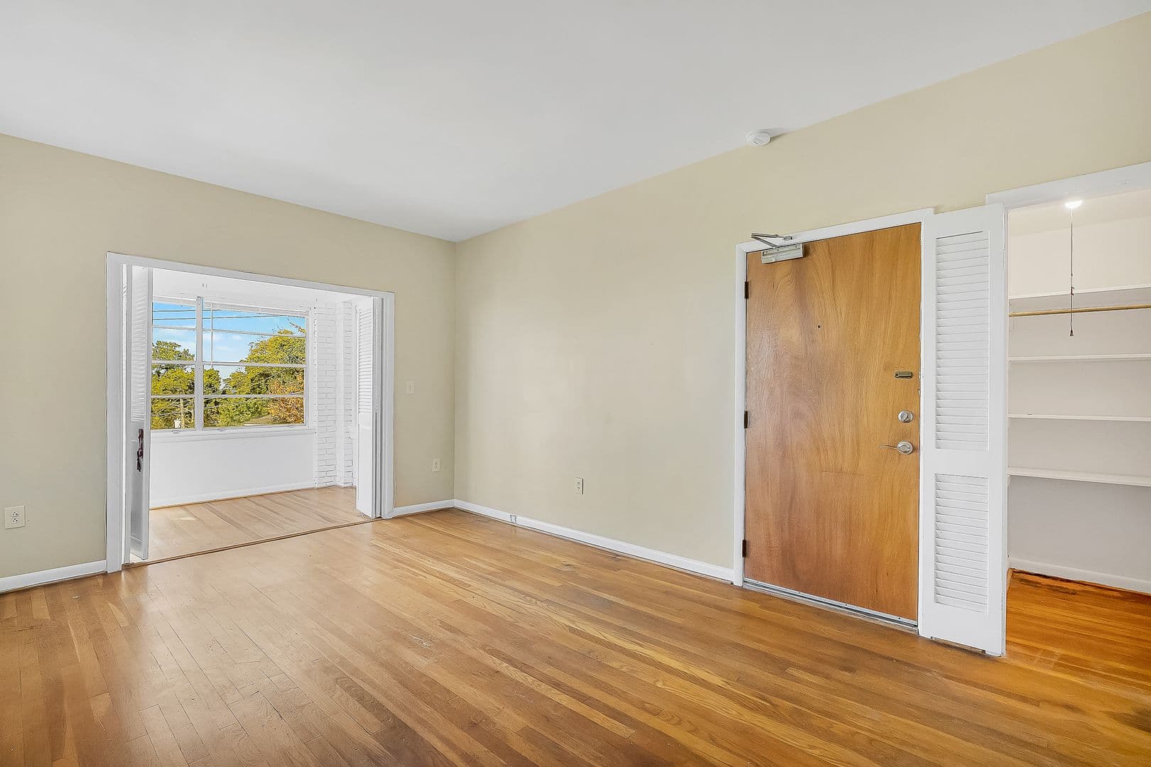 Birmingham Apartment: 2305 Arlington Crescent