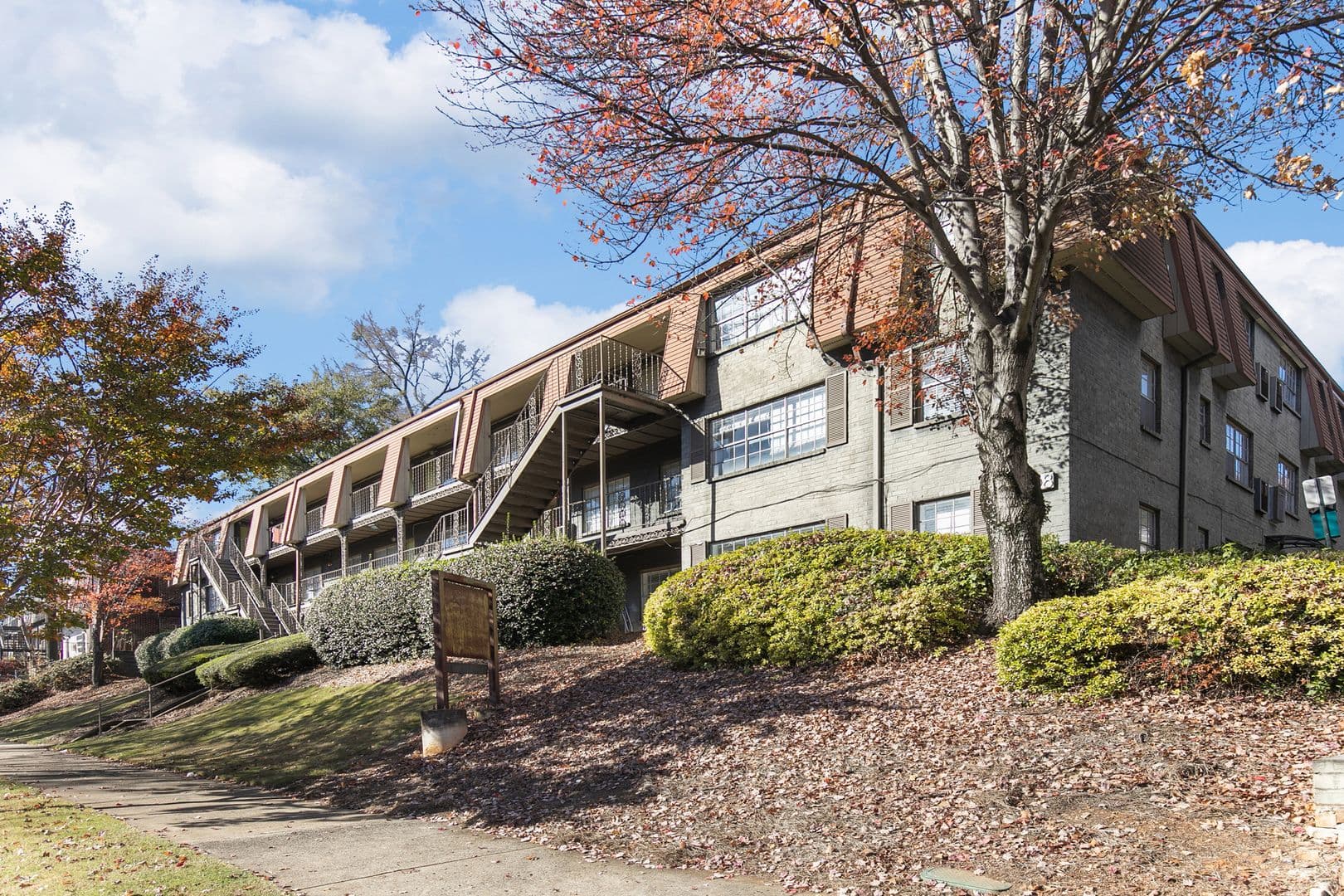 Birmingham Apartment: 1608-1620 14th Ave S