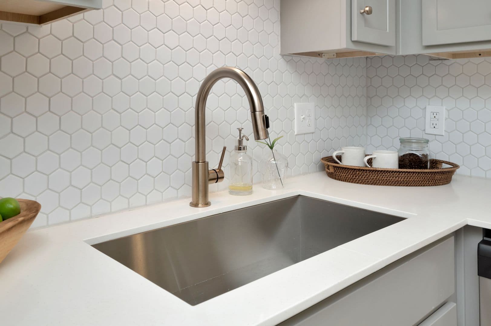 Birmingham Apartment: 1201 33rd St South