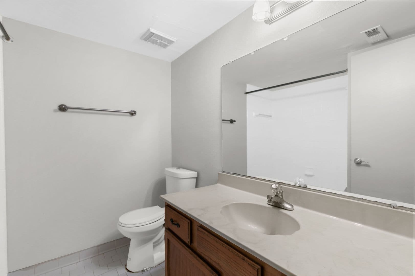 Birmingham Apartment: 909 30th St S