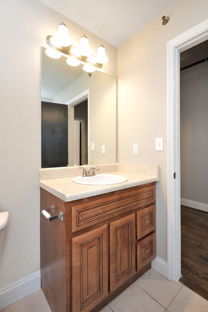 Birmingham Apartment: 1124 20th Street South