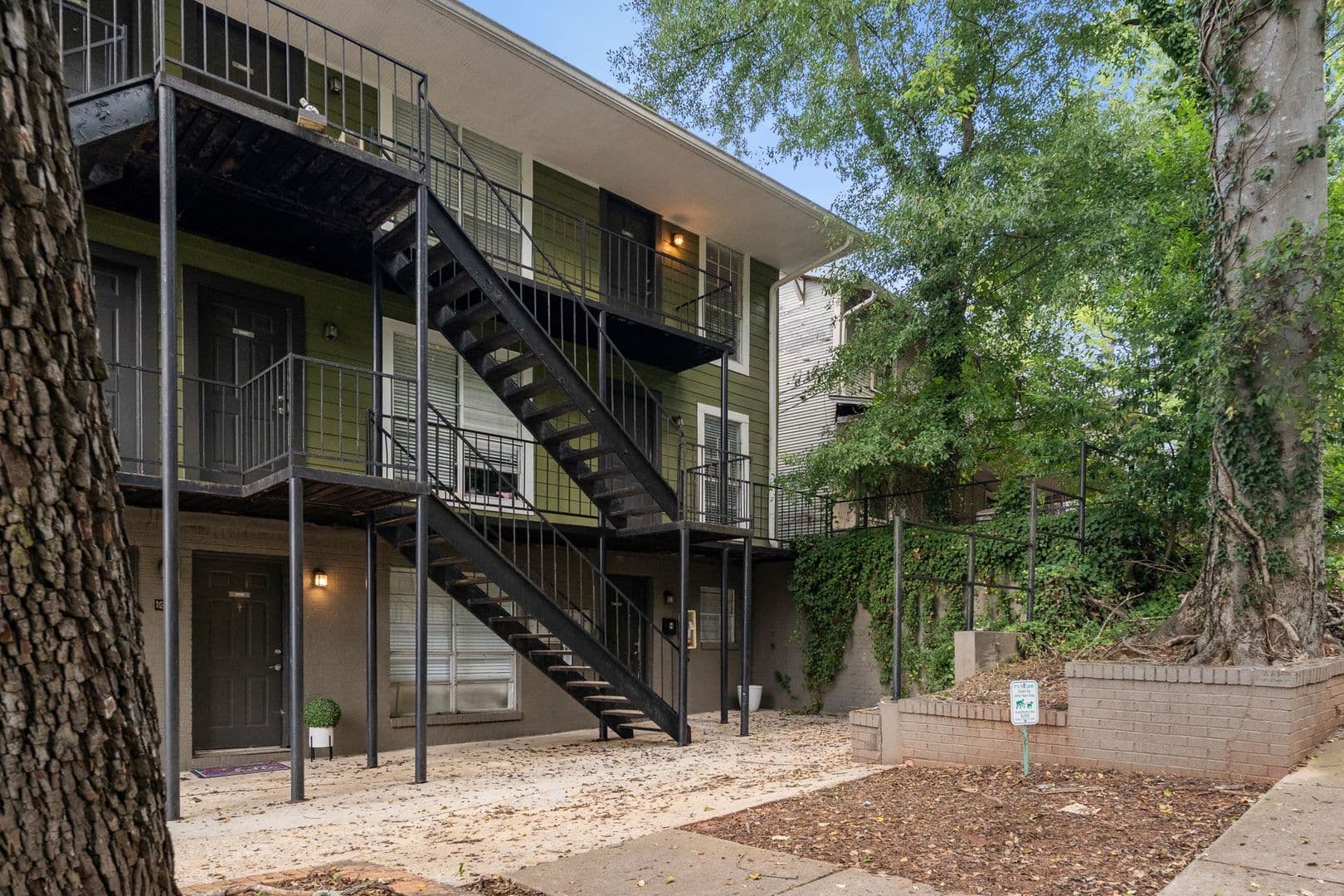 Birmingham Apartment: 1200 18th Ave S