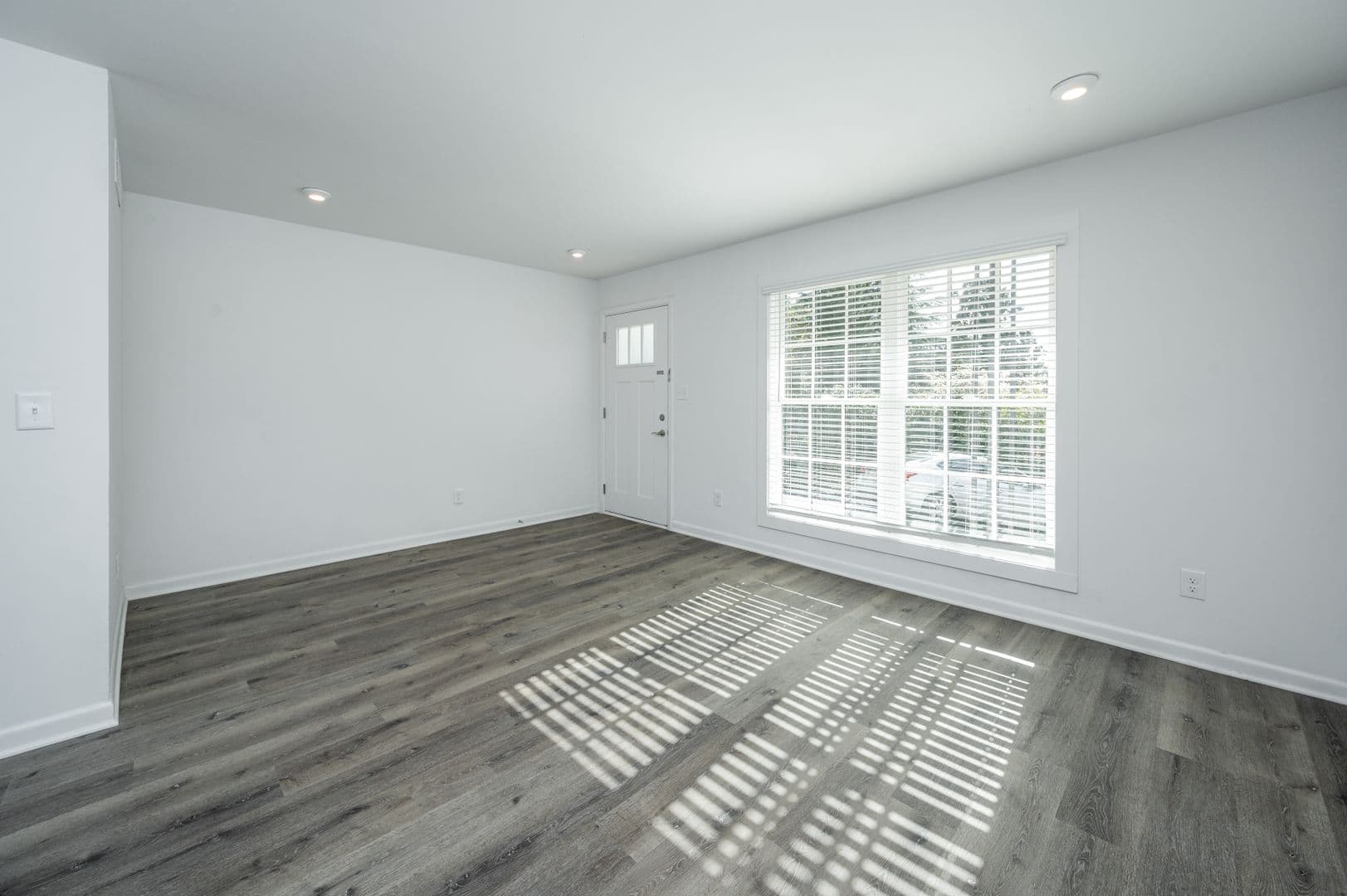 Birmingham Apartment: 3314 Cliff Road S